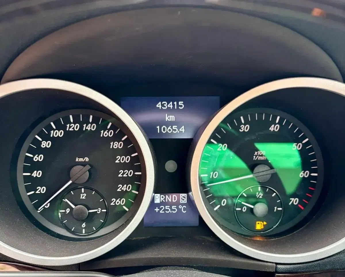 Gebraucht Mercedes SLK350 272 PS (200 kW) 2005 Silber Cabrio