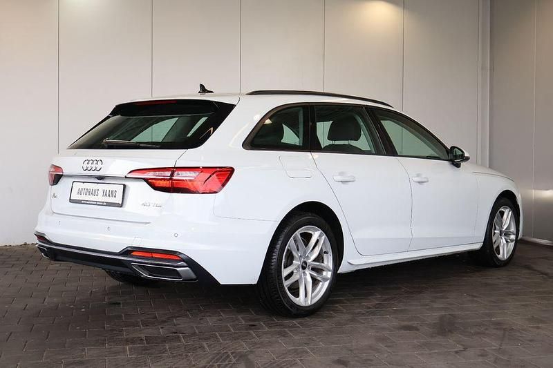 Gebraucht Audi A4 Advanced 204 PS (150 kW) 2022 Weiß Limousine