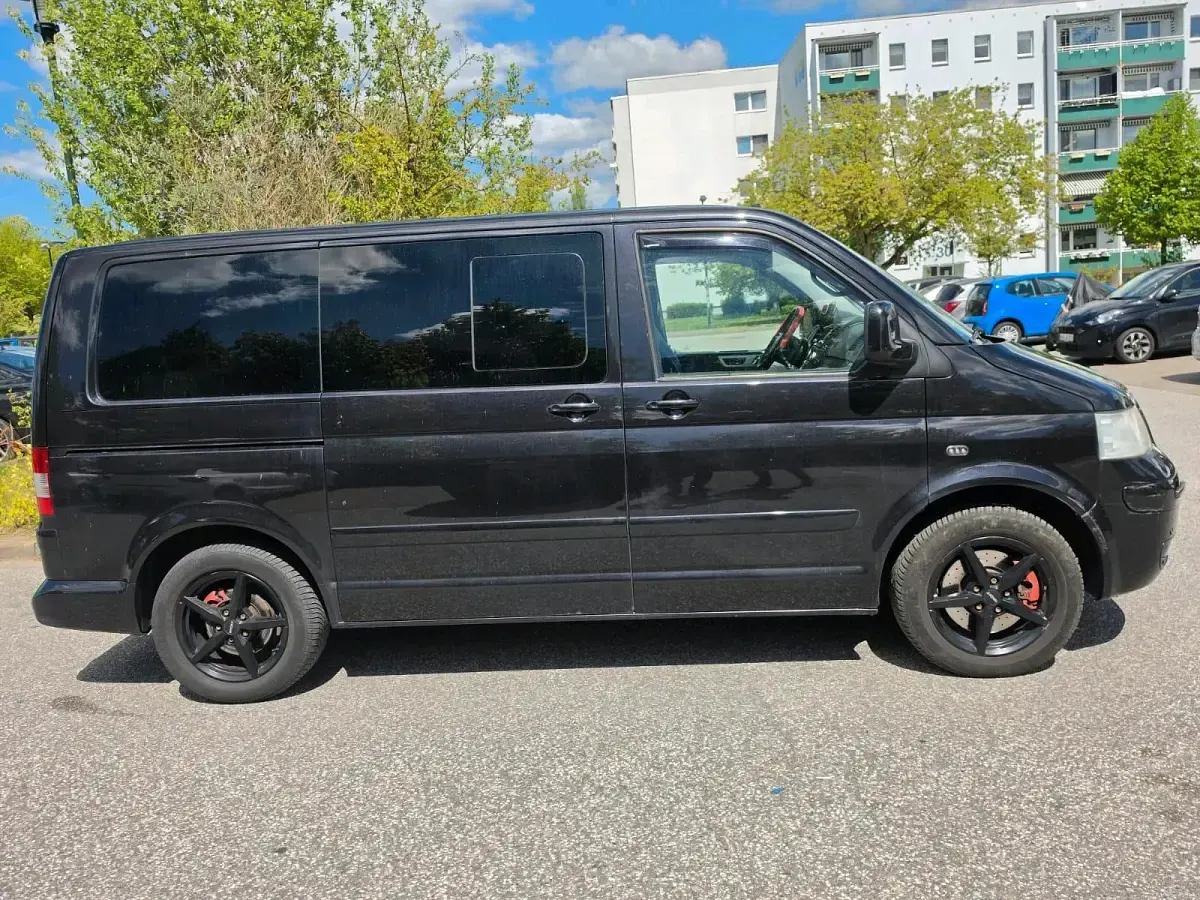 Gebraucht VW Multivan Highline 174 PS (127 kW) 2007 Schwarz Van / Kleinbus