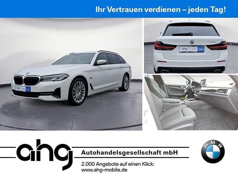 Weiß Gebraucht 2022 BMW 530e Sport Line Kombi | 34.960 € (Fairer Preis) - Bild 1/3