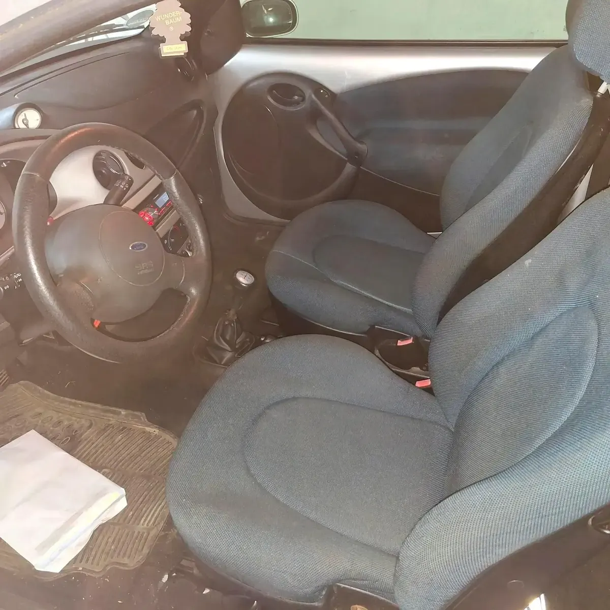 Gebraucht Ford Ka 60 PS (44 kW) 2005 Silber Kleinwagen