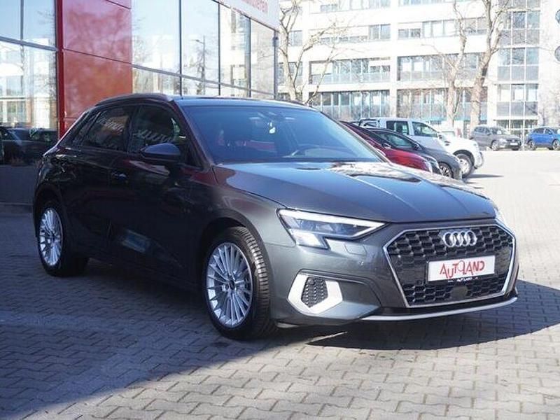 Gebraucht Audi A3 Comfort 150 PS (110 kW) 2021 Grau Limousine