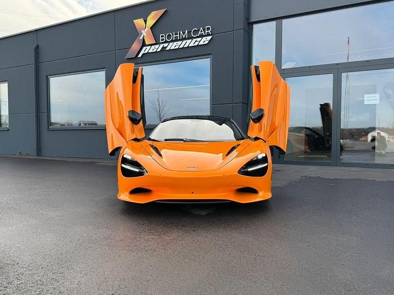 Gebraucht McLaren 750S 751 PS (552 kW) 2025 Orange Cabrio