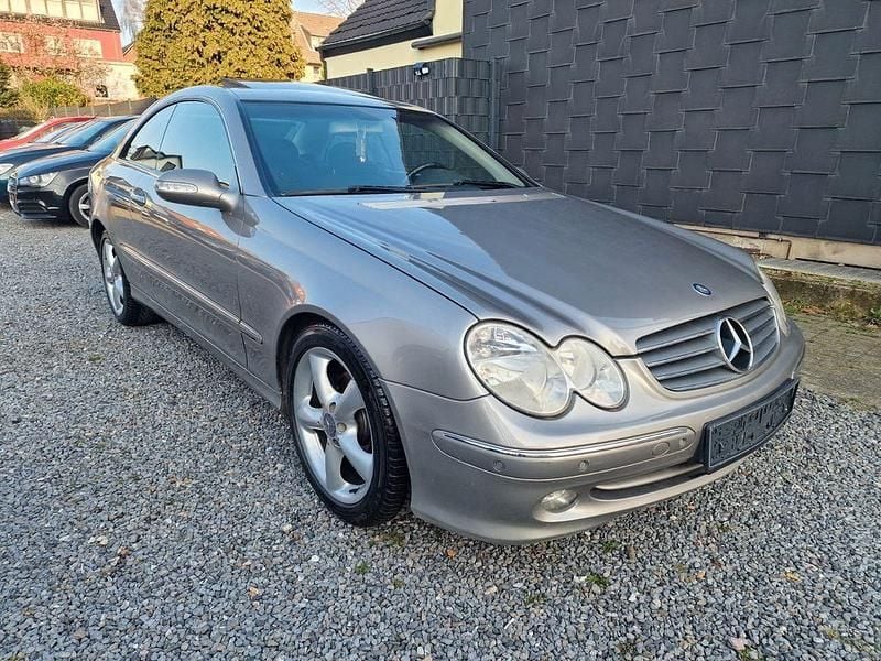 Gebraucht Mercedes CLK200 163 PS (119 kW) 2004 Silber Coupé