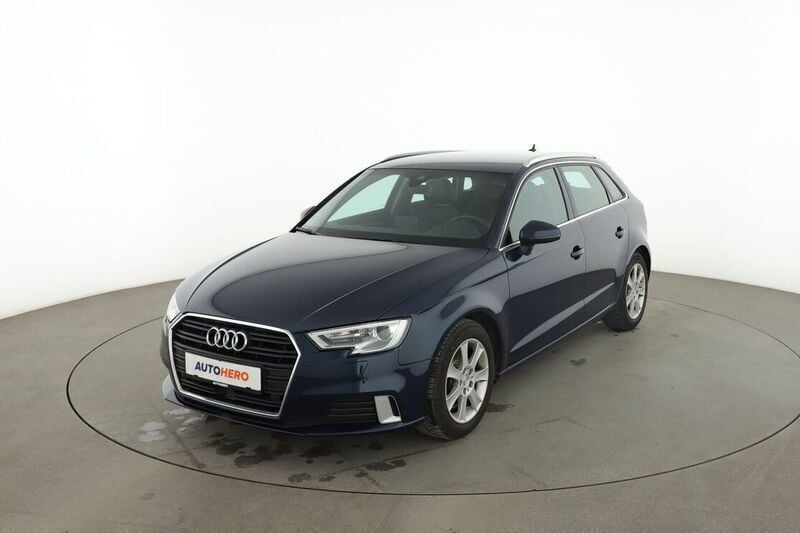 Blau Gebraucht 2019 Audi A3 Sport Limousine | 18.430 € (Superpreis) - Bild 1/4