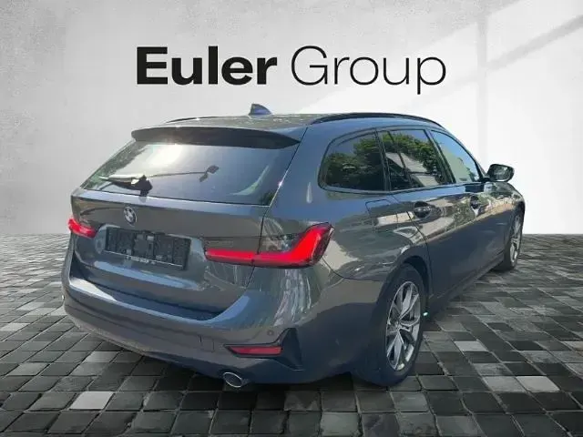 Gebraucht BMW 318 Sport Line 150 PS (110 kW) 2020 Grau Kombi