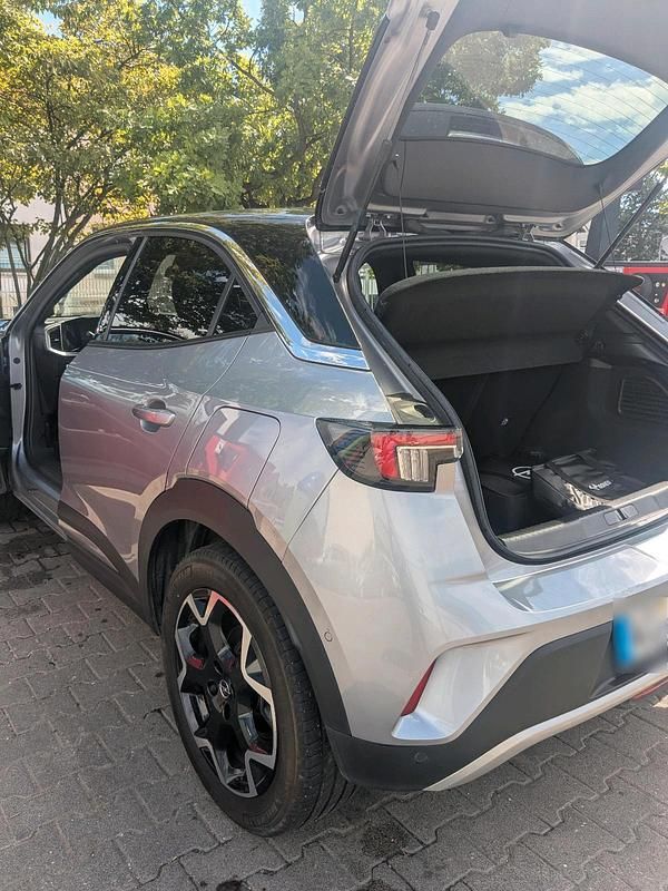Gebraucht Opel Mokka-e Ultimate 100 kW (136 PS) 2021 Schwarz SUV