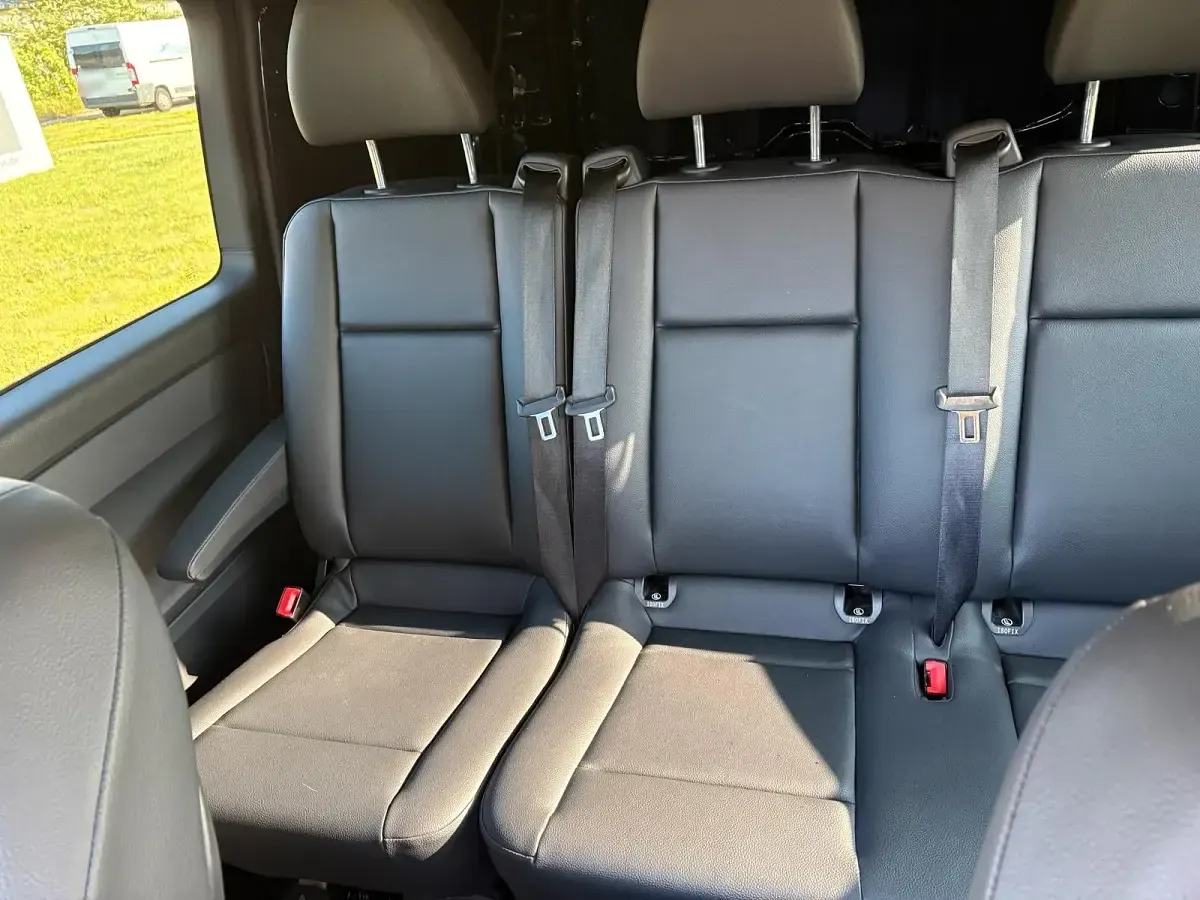 Gebraucht Mercedes Vito 160 PS (117 kW) 2021 Blau Van