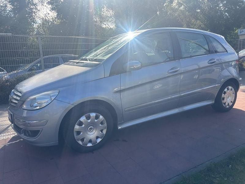 Gebraucht Mercedes B170 116 PS (85 kW) 2005 Blau Van / Kleinbus