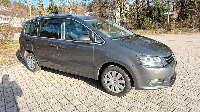 Gebraucht VW Sharan 170 PS (125 kW) 2015 Grau Van / Kleinbus