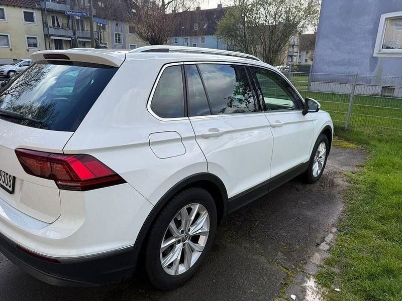 Gebraucht VW Tiguan Highline 150 PS (110 kW) 2019 Weiß SUV