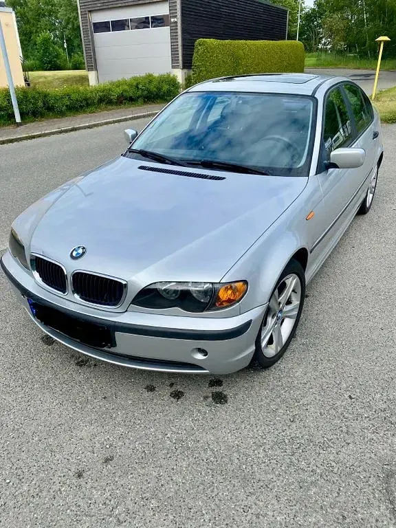 Gebraucht BMW 318 143 PS (105 kW) 2003 Silber Limousine