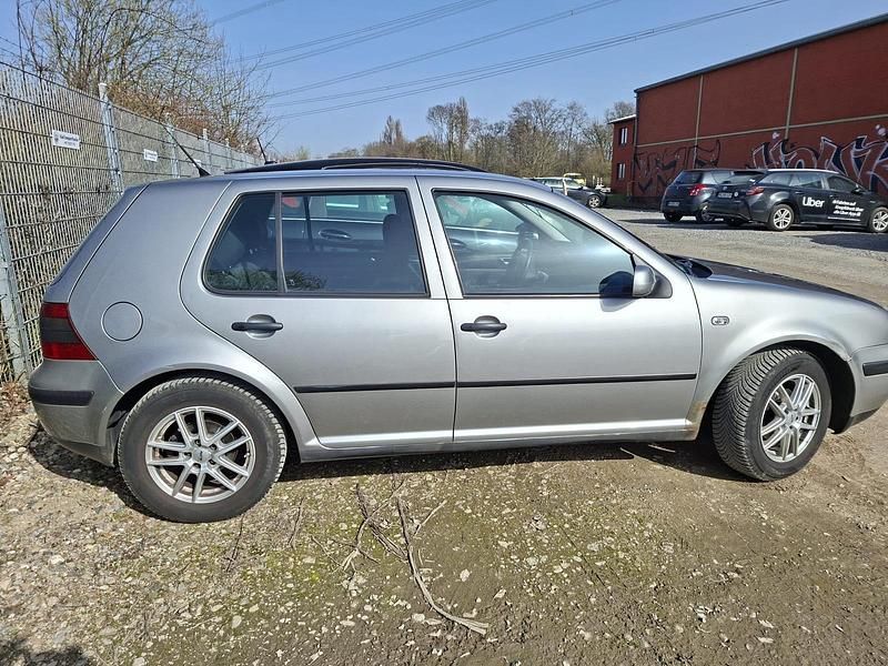 Gebraucht VW Golf IV 80 PS (58 kW) 2001 Silber Kleinwagen