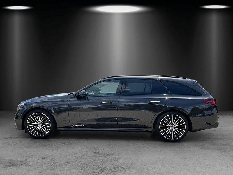 Gebraucht Mercedes E220 AMG 197 PS (144 kW) 2024 Lack graphitgrau Kombi