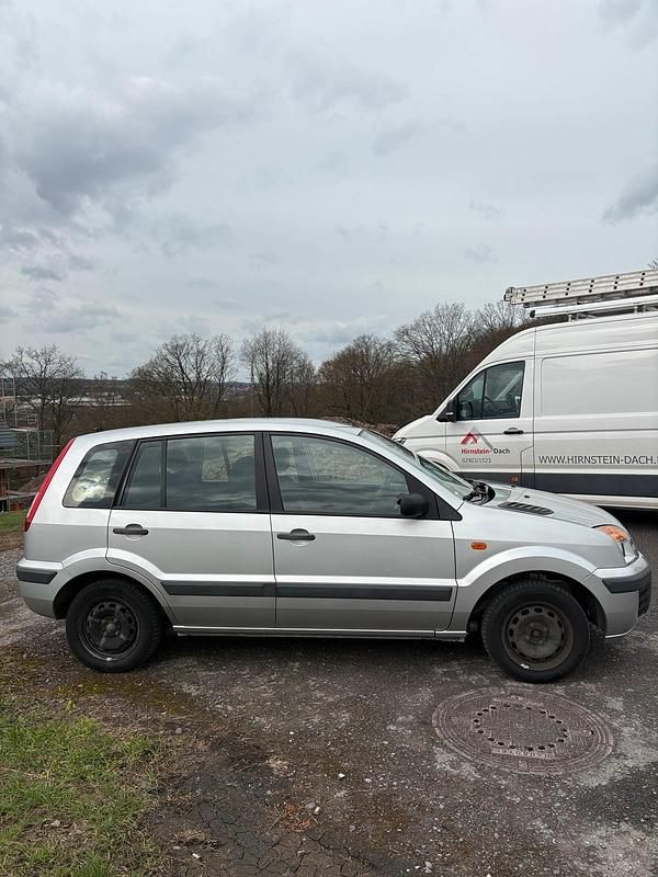 Gebraucht Ford Fusion 80 PS (58 kW) 2007 Grau Kleinwagen