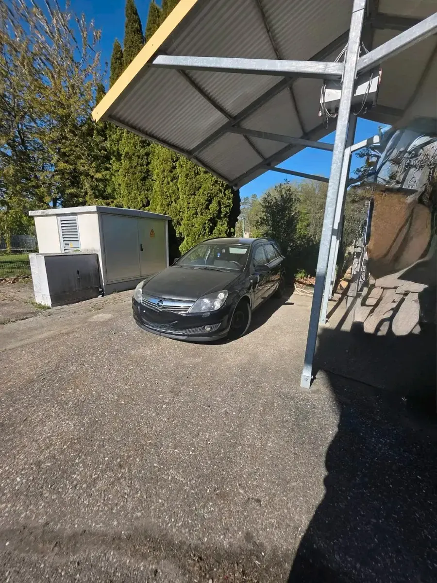 Gebraucht Opel Astra 102 PS (75 kW) 2007 Schwarz Kombi