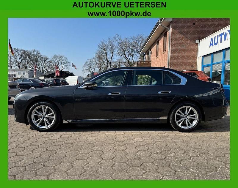 Gebraucht BMW 740 Executive 286 PS (210 kW) 2023 Grau Limousine