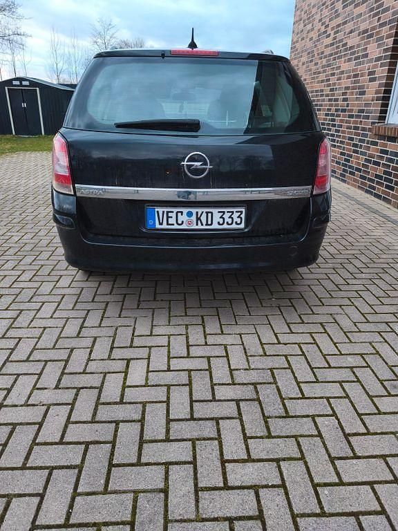 Gebraucht Opel Astra 110 PS (80 kW) 2007 Schwarz Limousine
