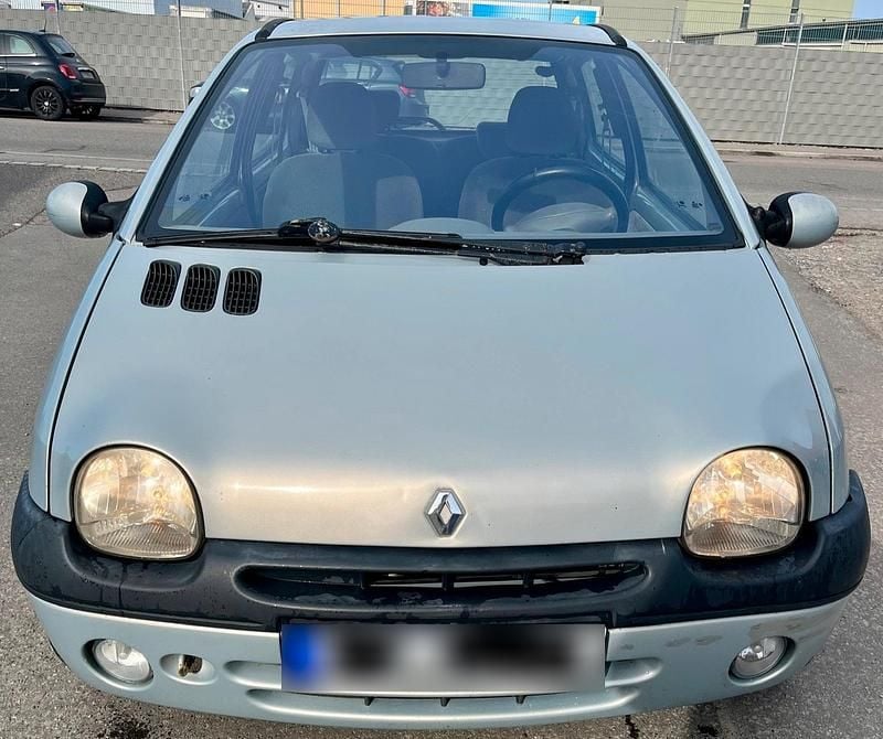 Second-hand Renault Twingo 58 CP (42 kW) 2001 Hatchback