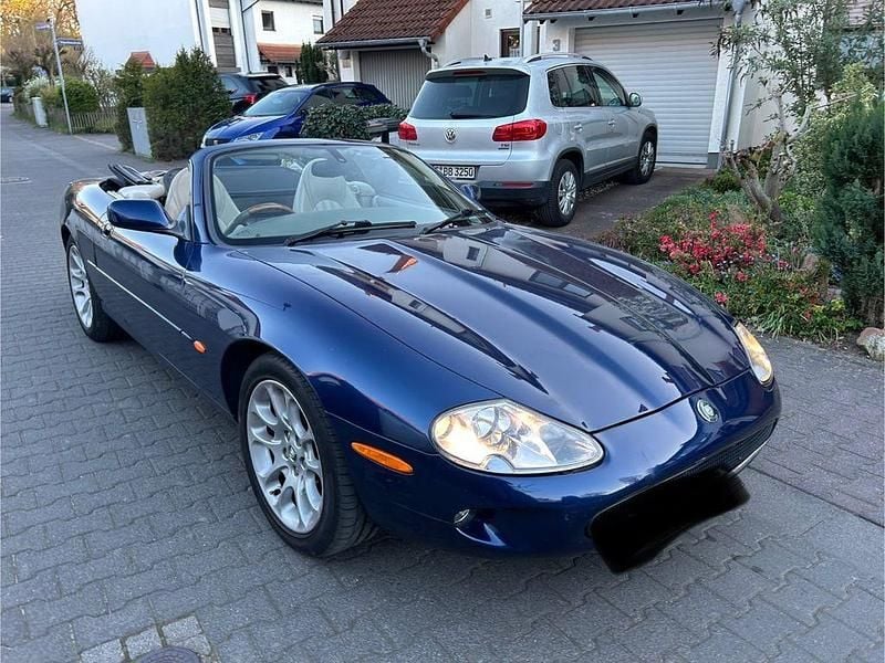 Gebraucht Jaguar XK8 284 PS (208 kW) 2000 Blau Cabrio