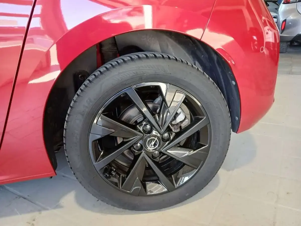 Gebraucht Opel Corsa 110 PS (80 kW) 2024 Rot Kleinwagen