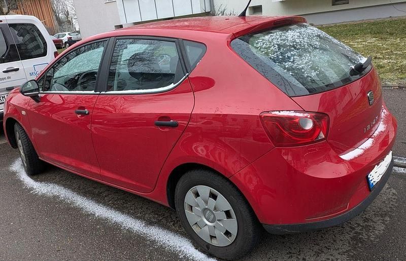 Rot Gebraucht 2009 Seat Ibiza Reference Limousine | 2.700 € (Guter Preis) - Bild 1/4