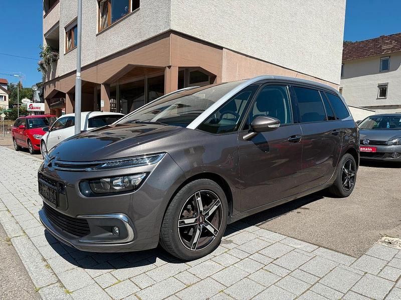 Braun Gebraucht 2016 Citroën Grand C4 Picasso SELECTION Van / Kleinbus | 9.999 € (Guter Preis) - Bild 1/4