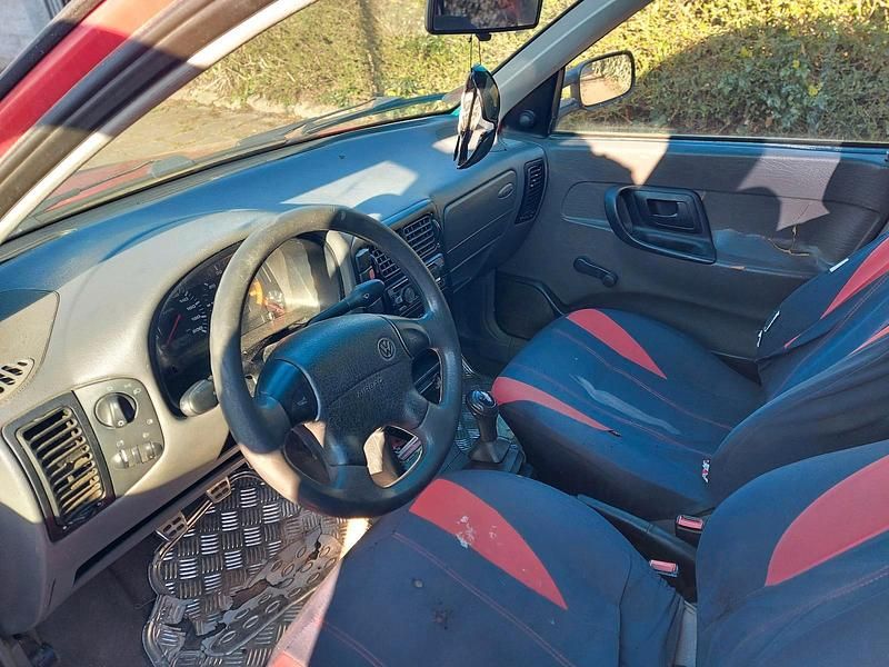 Gebraucht VW Caddy 44 PS (32 kW) 2002 Rot Van / Kleinbus