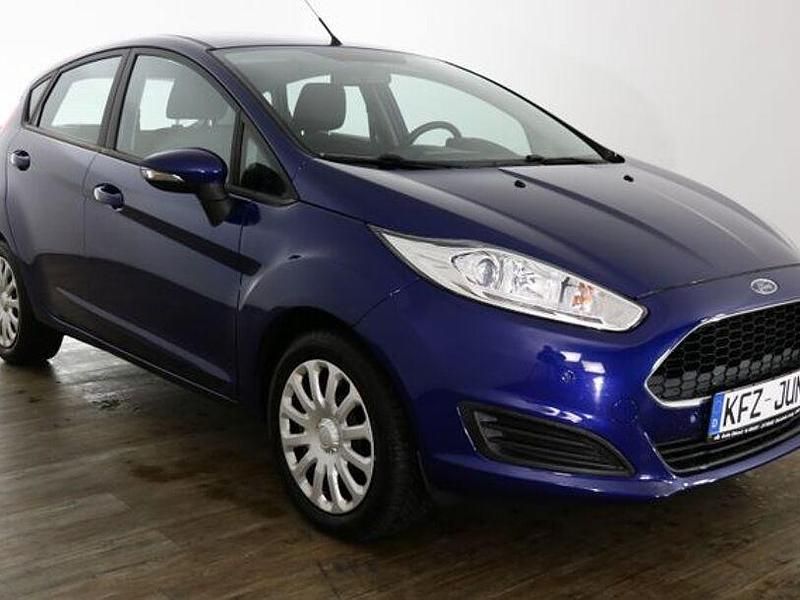 Gebraucht Ford Fiesta 82 PS (60 kW) 2016 Blau Limousine