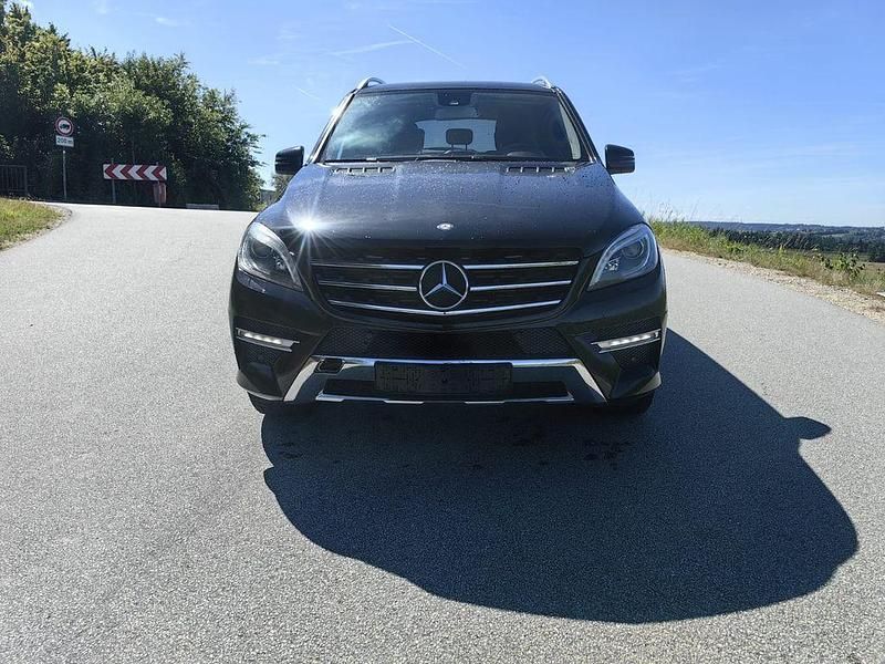 Schwarz Gebraucht 2014 Mercedes ML350 SUV | 16.950 € (Superpreis) - Bild 1/4