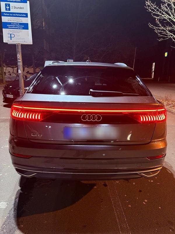 Gebraucht Audi Q8 Premium 400 PS (294 kW) 2020 Grau SUV