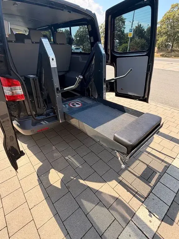 Gebraucht VW T5 101 PS (74 kW) 2010 Schwarz Van