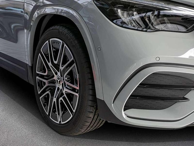 Gebraucht Mercedes GLA200 Advanced Plus 163 PS (119 kW) 2025 Alpingrau SUV