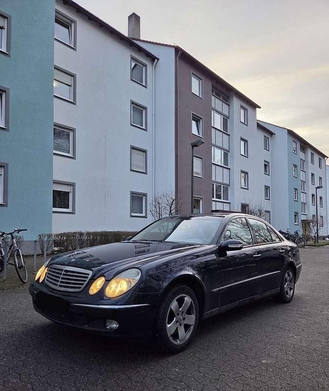 Gebraucht 2003 Mercedes E220 Elegance Limousine | 2.350 € (Superpreis) - Bild 1/4