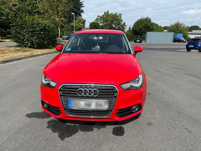 Rot Gebraucht 2010 Audi A1 Kleinwagen | 6.500 € (Guter Preis) - Bild 1/4