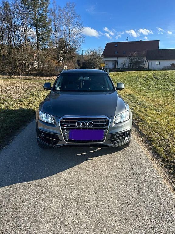 Grau Gebraucht 2016 Audi Q5 Design SUV | 13.700 € (Fairer Preis) - Bild 1/4
