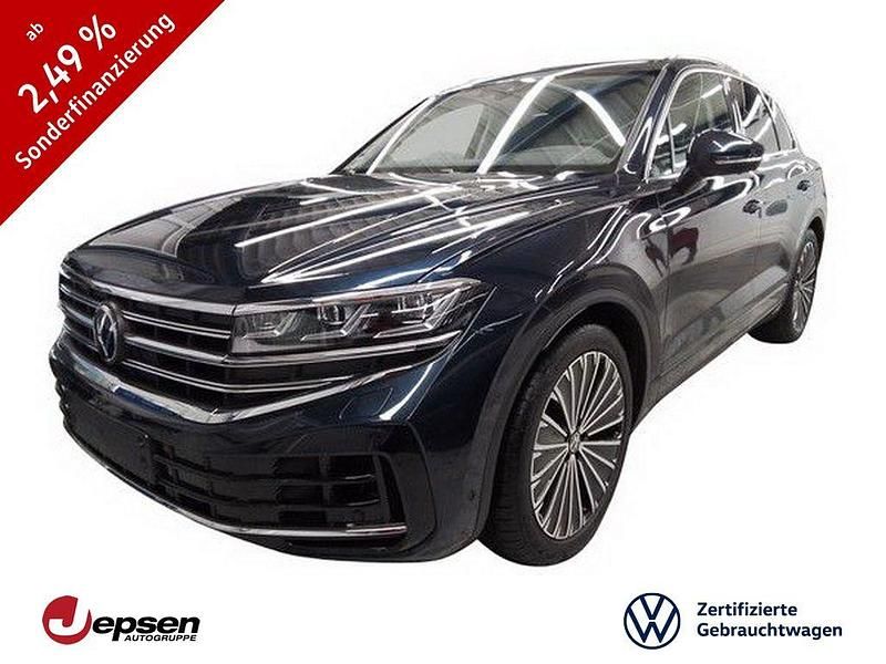 Gebraucht VW Touareg Elegance 381 PS (280 kW) 2023 Meloe blue kristalleffekt SUV