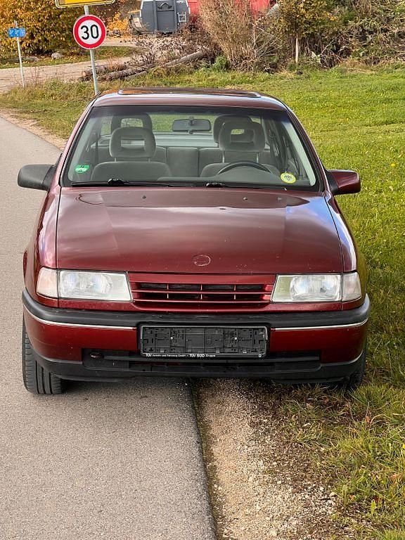 Gebraucht Opel Vectra Edition 116 PS (85 kW) 1992 Rot Limousine