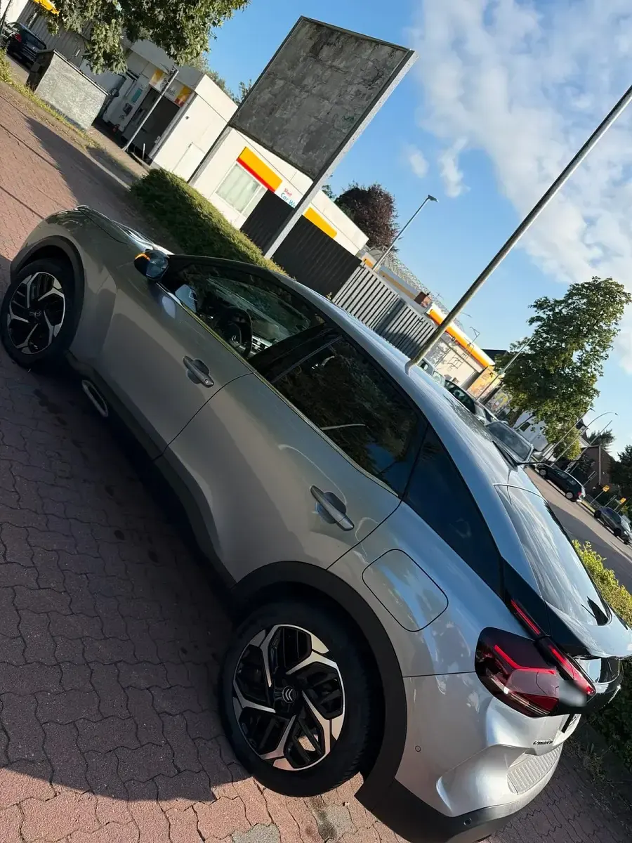 Gebraucht Citroën C4 PureTech 131 PS (96 kW) 2022 Grau Limousine