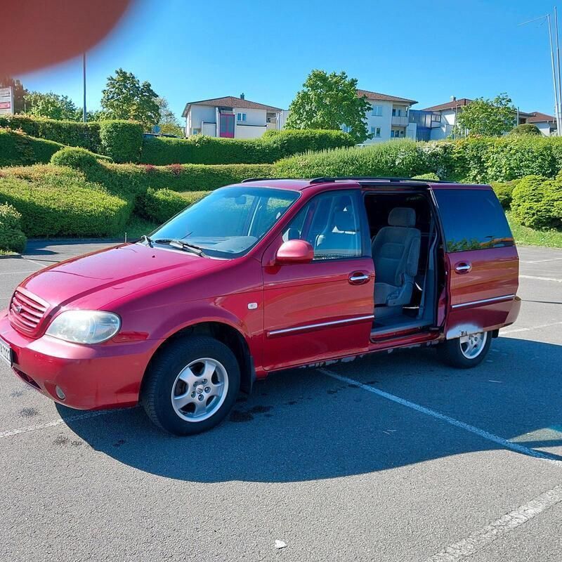 Rot Gebraucht 2003 Kia Carnival Van / Kleinbus | 1.200 € - Bild 1/4