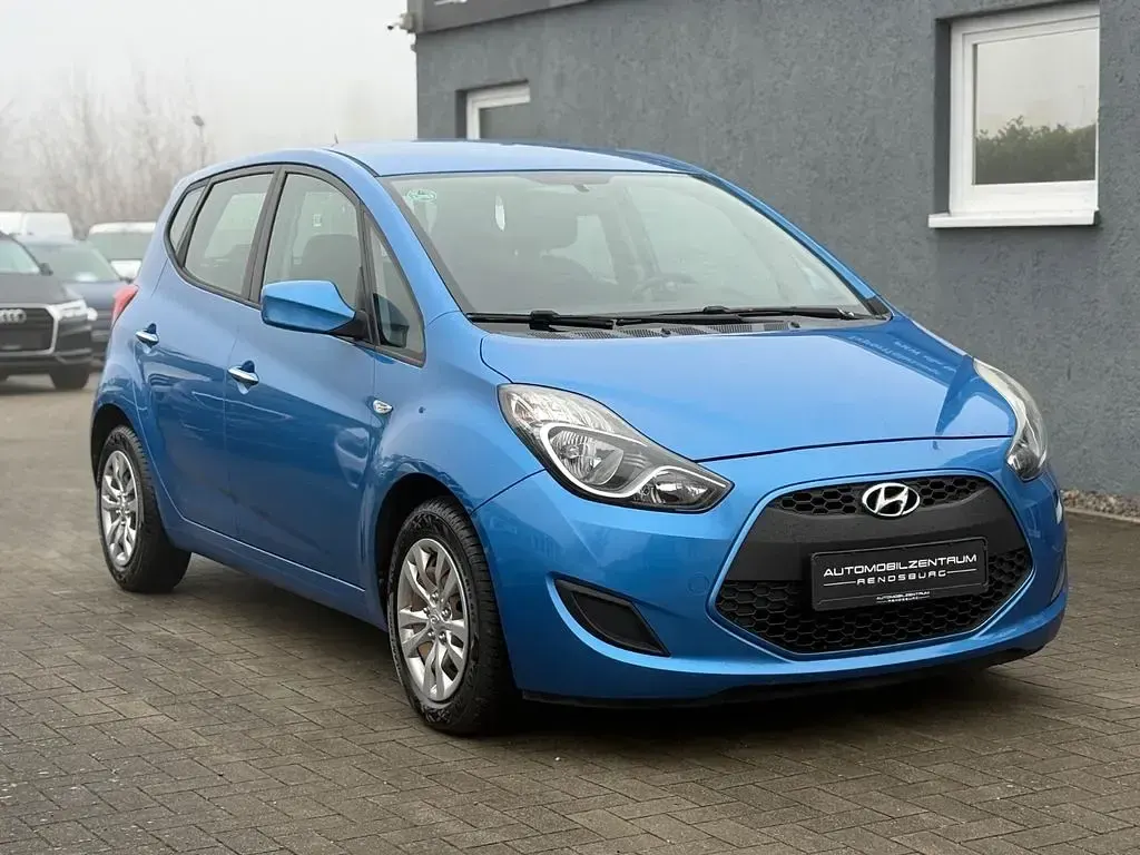 Gebraucht Hyundai ix20 Classic 116 PS (85 kW) 2016 Blau Kleinwagen