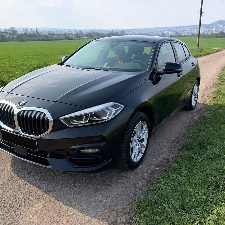 Gebraucht BMW 116 Luxury Line 116 PS (85 kW) 2019 Schwarz Kleinwagen