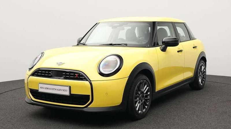 Gelb Gebraucht 2024 Mini Cooper S Classic Kleinwagen | 28.516 € (Fairer Preis) - Bild 1/4