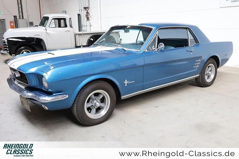 Gebraucht Ford V8 230 PS (169 kW) 1966 Blau Coupé