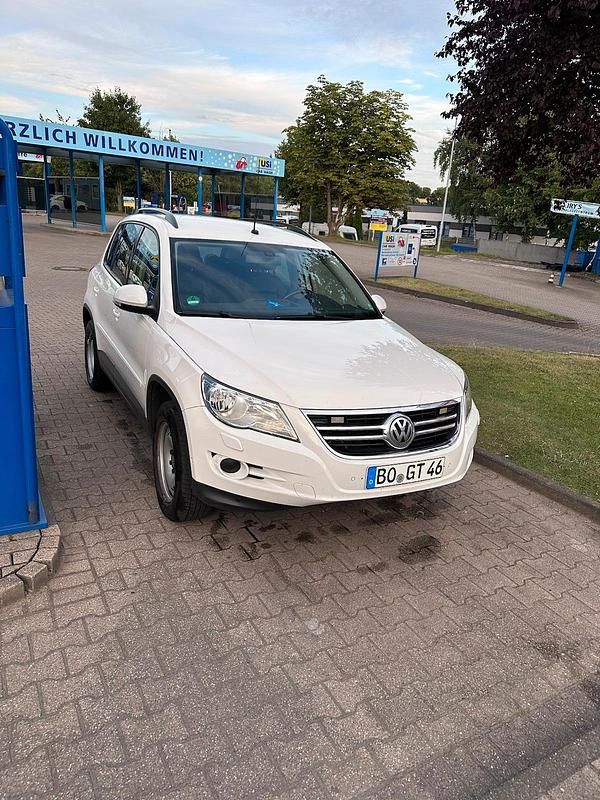 Weiß Gebraucht 2011 VW Tiguan SUV | 7.250 € (Superpreis) - Bild 1/4