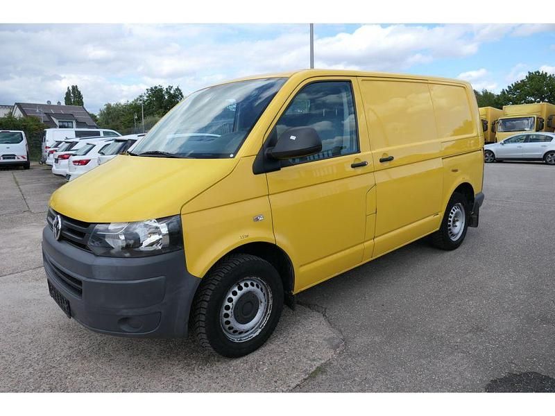 Gebraucht VW T5 84 PS (61 kW) 2012 Ginstergelb r1032 Van