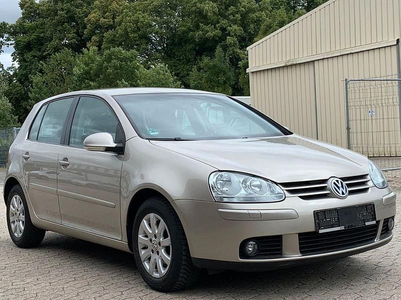 Gold Gebraucht 2005 VW Golf V Comfortline Limousine | 7.990 € - Bild 1/4