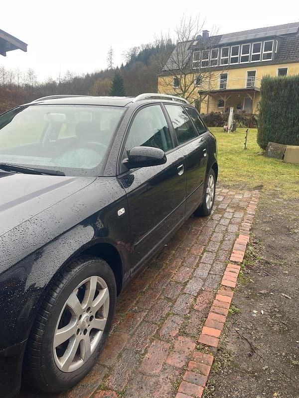 Gebraucht Audi A4 140 PS (102 kW) 2005 Schwarz Kombi