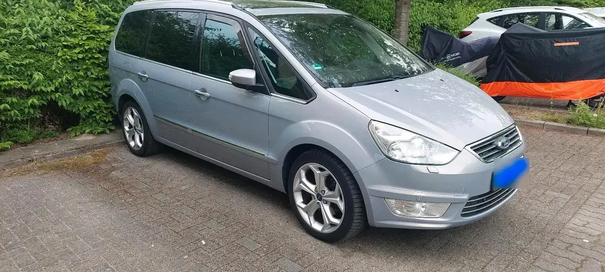 Gebraucht Ford Galaxy Titanium 200 PS (147 kW) 2011 Grau Van / Kleinbus