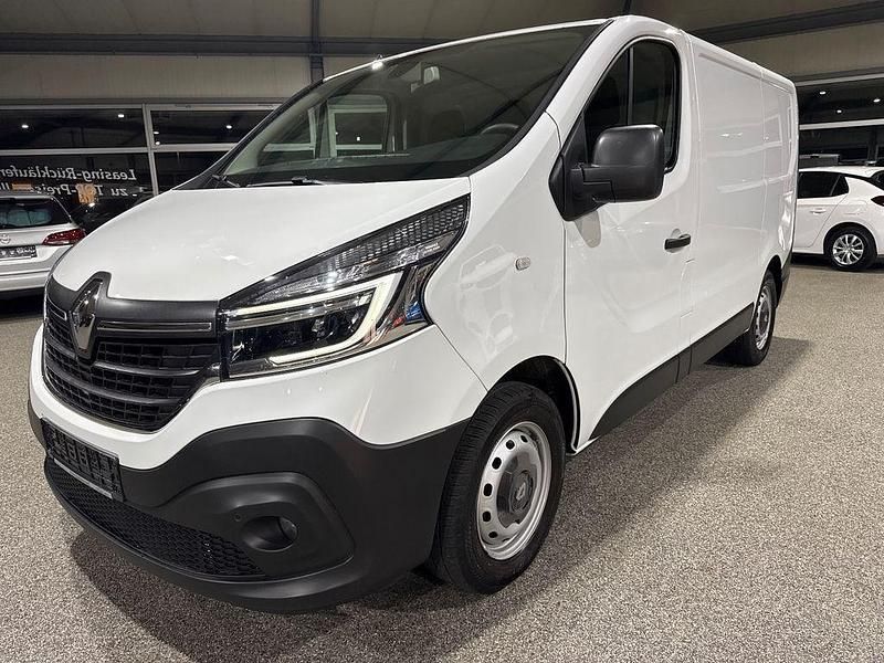 Gebraucht Renault Trafic Komfort 145 PS (106 kW) 2020 Weiß Van / Kleinbus